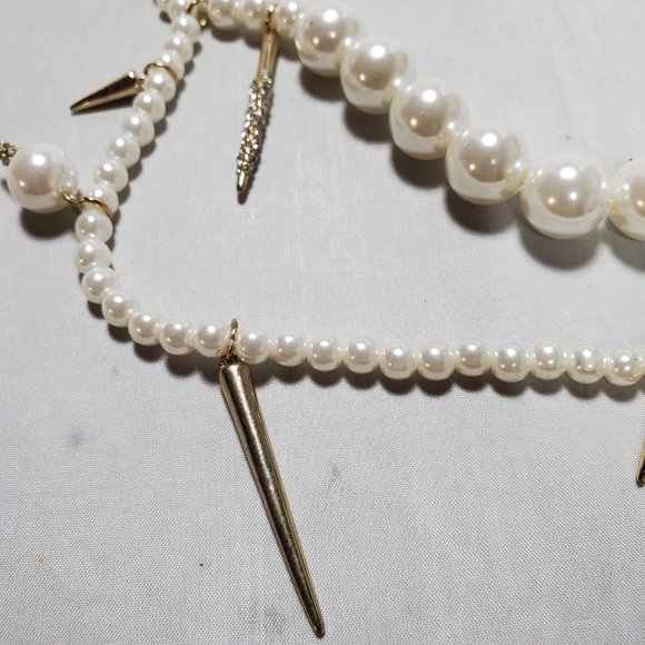 Sam Edelman Double Strand Pearl Necklace with Spike Pendants - Picture 6 of 9